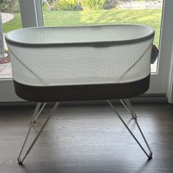 Brand New Snoo Mart Bassinet - 