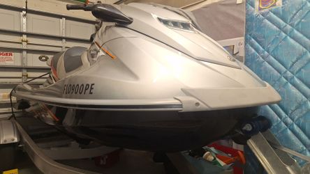 2013 YAMAHA VXR HOOD