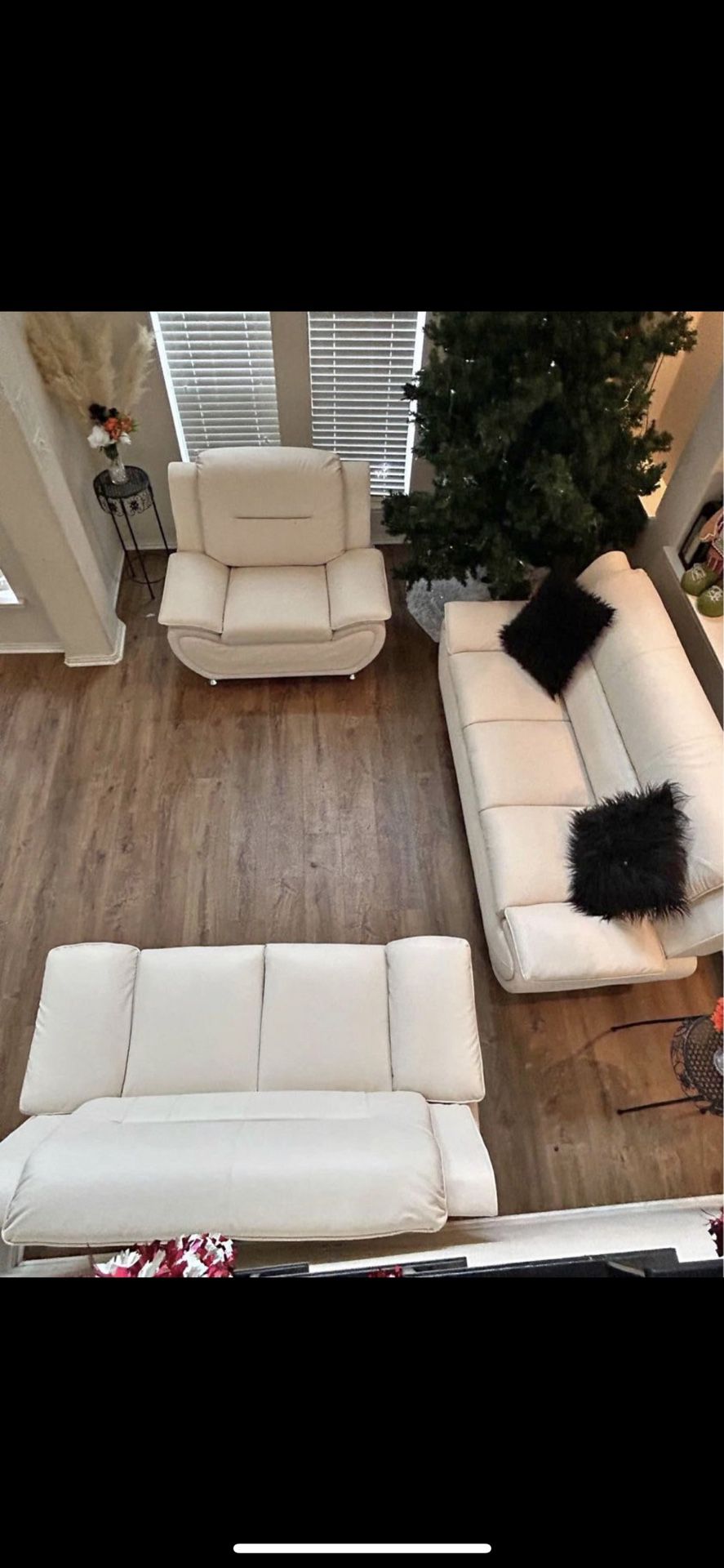 Brand New White 3 Piece Sofa Set 