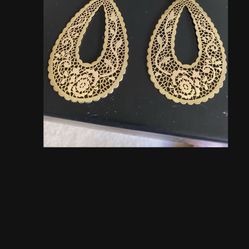 Golden Earings 