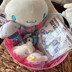 Hello Kitty, cinnamon roll Easter basket