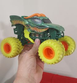 Spin Master Monster Jam Medieval Monster Dragon