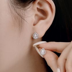 925 silver earrings with zircons. Elegant and perfect for gifts.