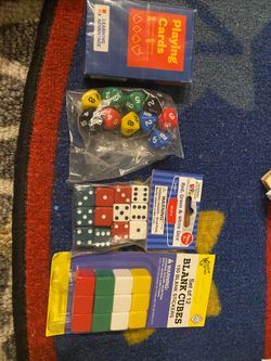 Dices sets and playing cards