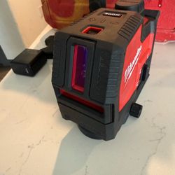 Milwaukee laser