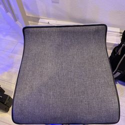 2 Bar Stools / Counter