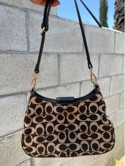 Coach shoulder bag