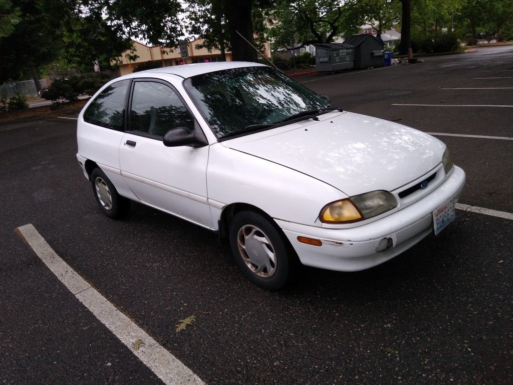 1995 Ford Aspire