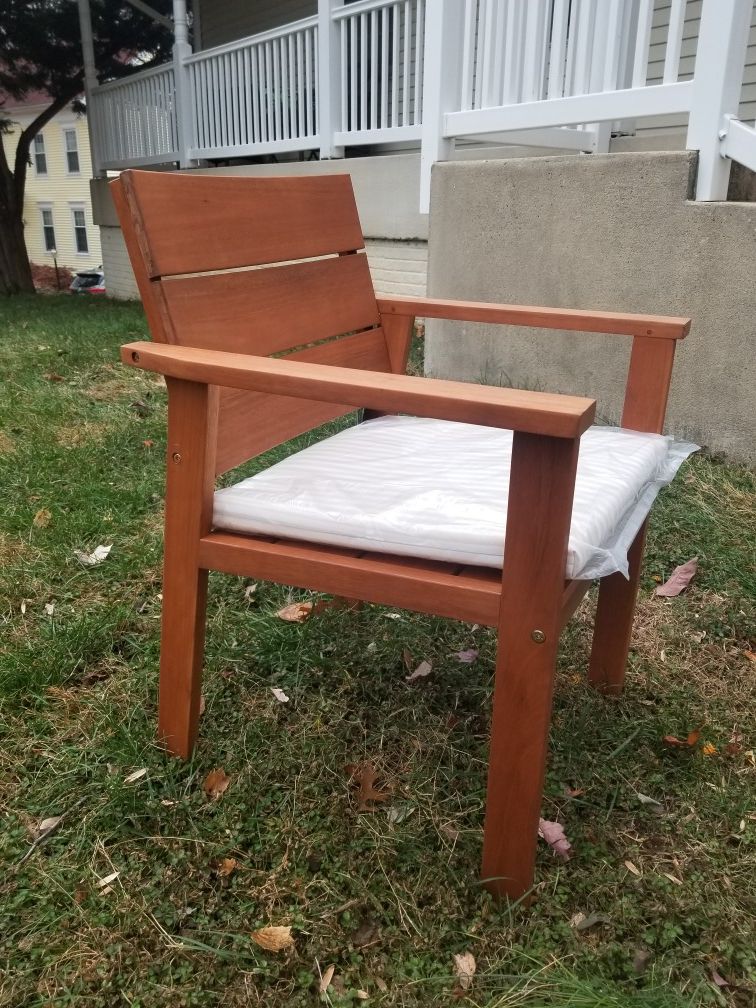 8 New Wood Patio Chairs with Cushions