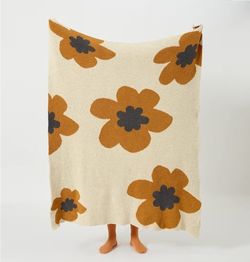 Floral Throw Blanket Big Flower Pattern Soft Cozy Fluffy, Chen Orange, 47x59