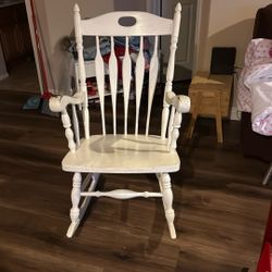  Wood Rocking Chair