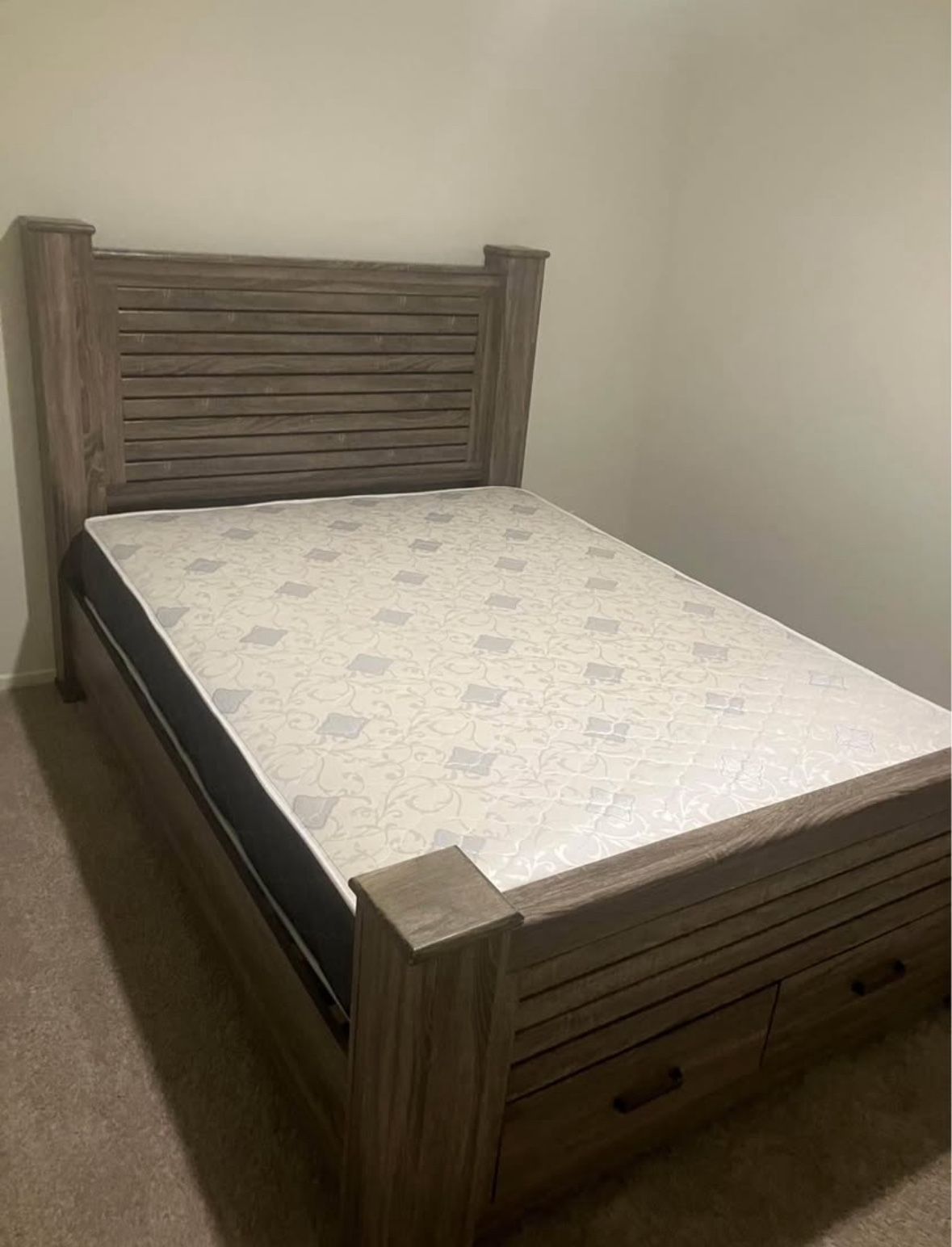 Queen Size Bed Frame With Mattress 