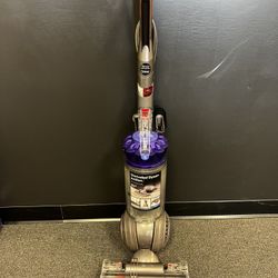 Dyson Upright Vacuum Authentic Very Good Condition 