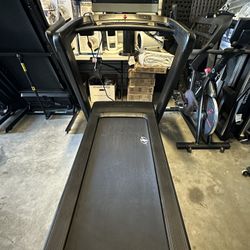 Nordick Track Commercial Series 1250 Treadmill 
