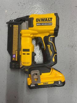 Dewalt ATOMIC 20V MAX Lithium Ion Cordless 23 Gauge Pin Nailer Tool Only