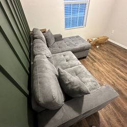 Sectional Sofa with reversible Chaise