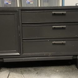 Solid Wood Gray Painted Dresser. 
