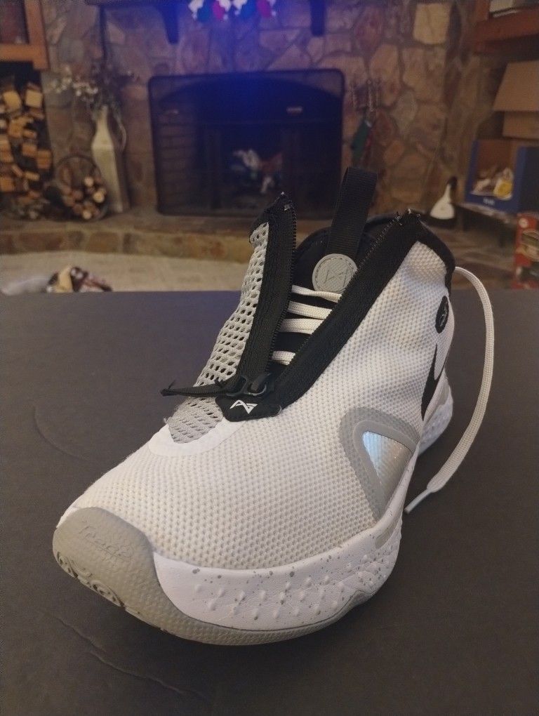 (Size 8) Men's Nike PG 4 basketball shoes, white/wolf gray, Paul George 
