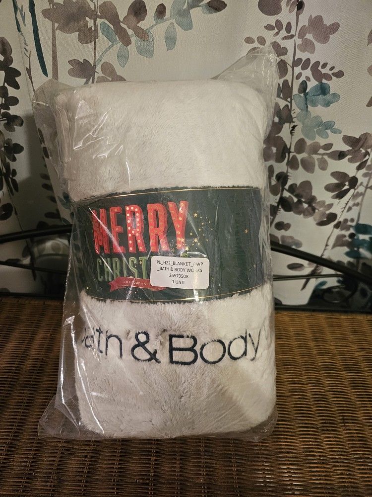 Bath & Body Works Blanket