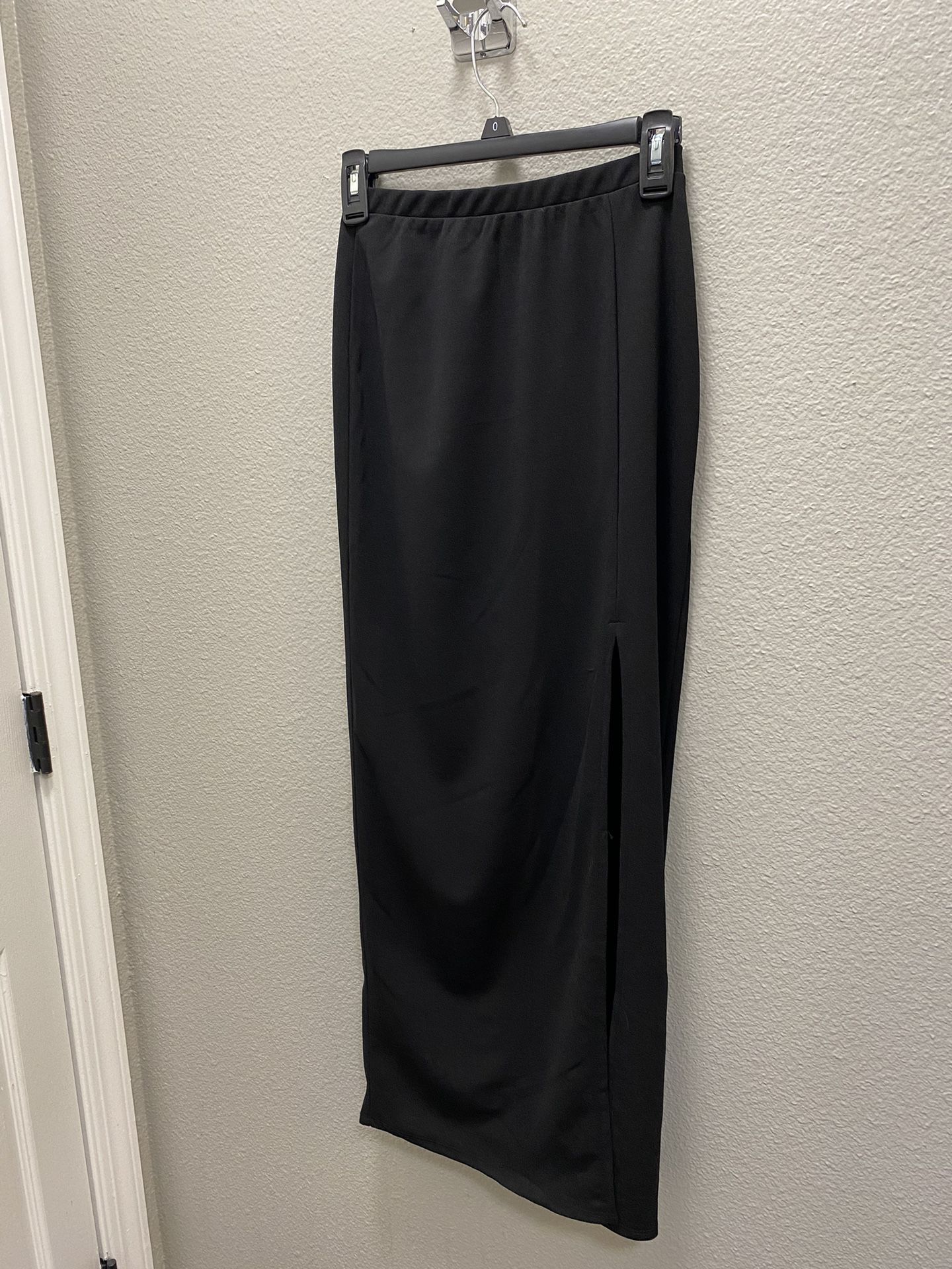 Size S Black Skirt With Slit