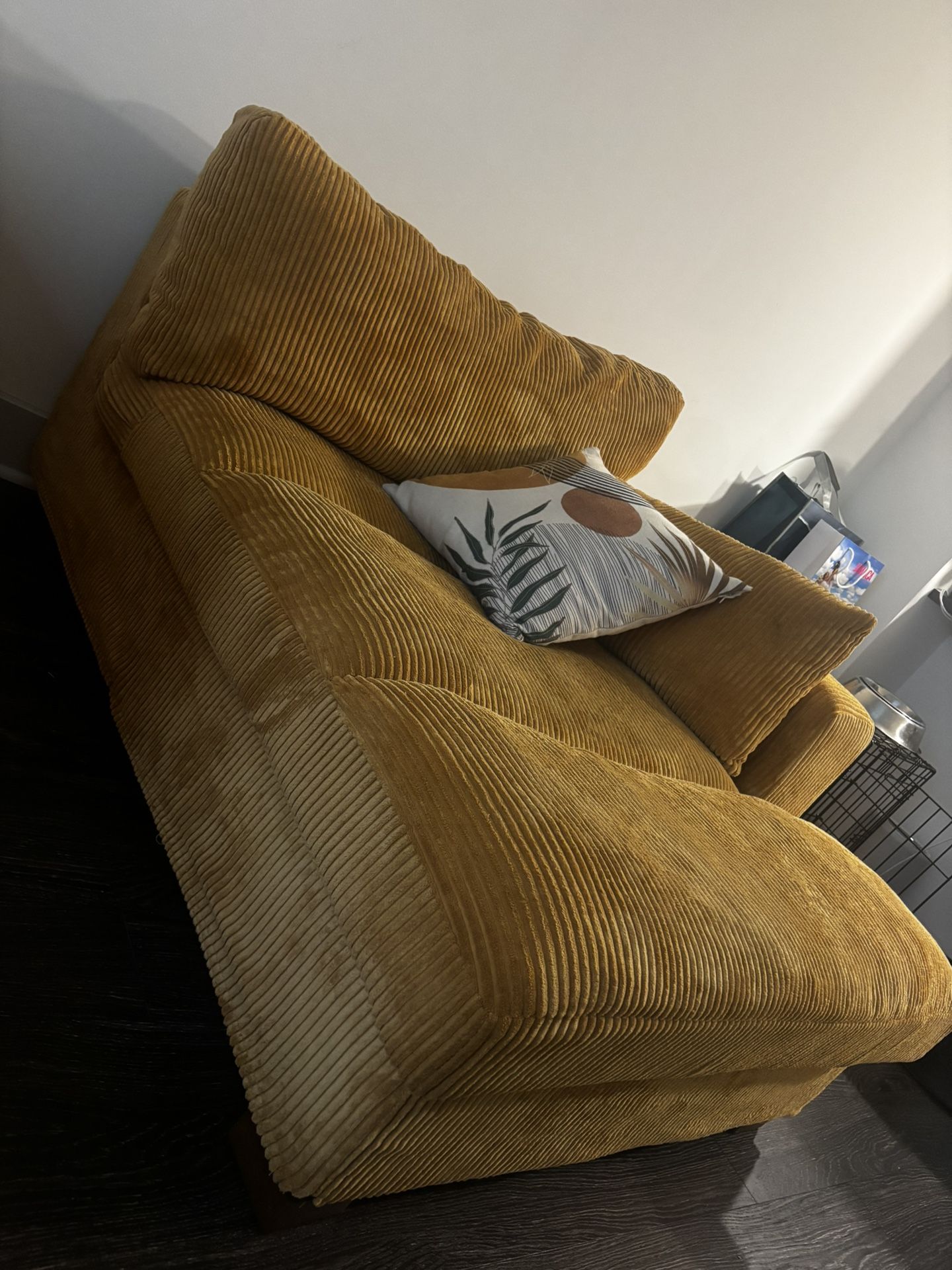 Modern Mustard Corduroy Lounge Chair – Like New, Wide & Cozy