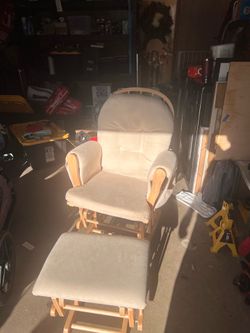 Nursing chair with stool