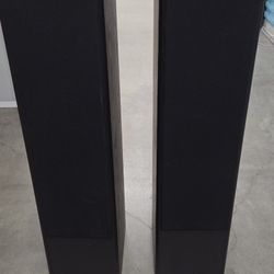 Magnat monitor supreme 1002 Tower Speakers.