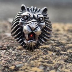 Sterling Silver LION RING SIZE 11