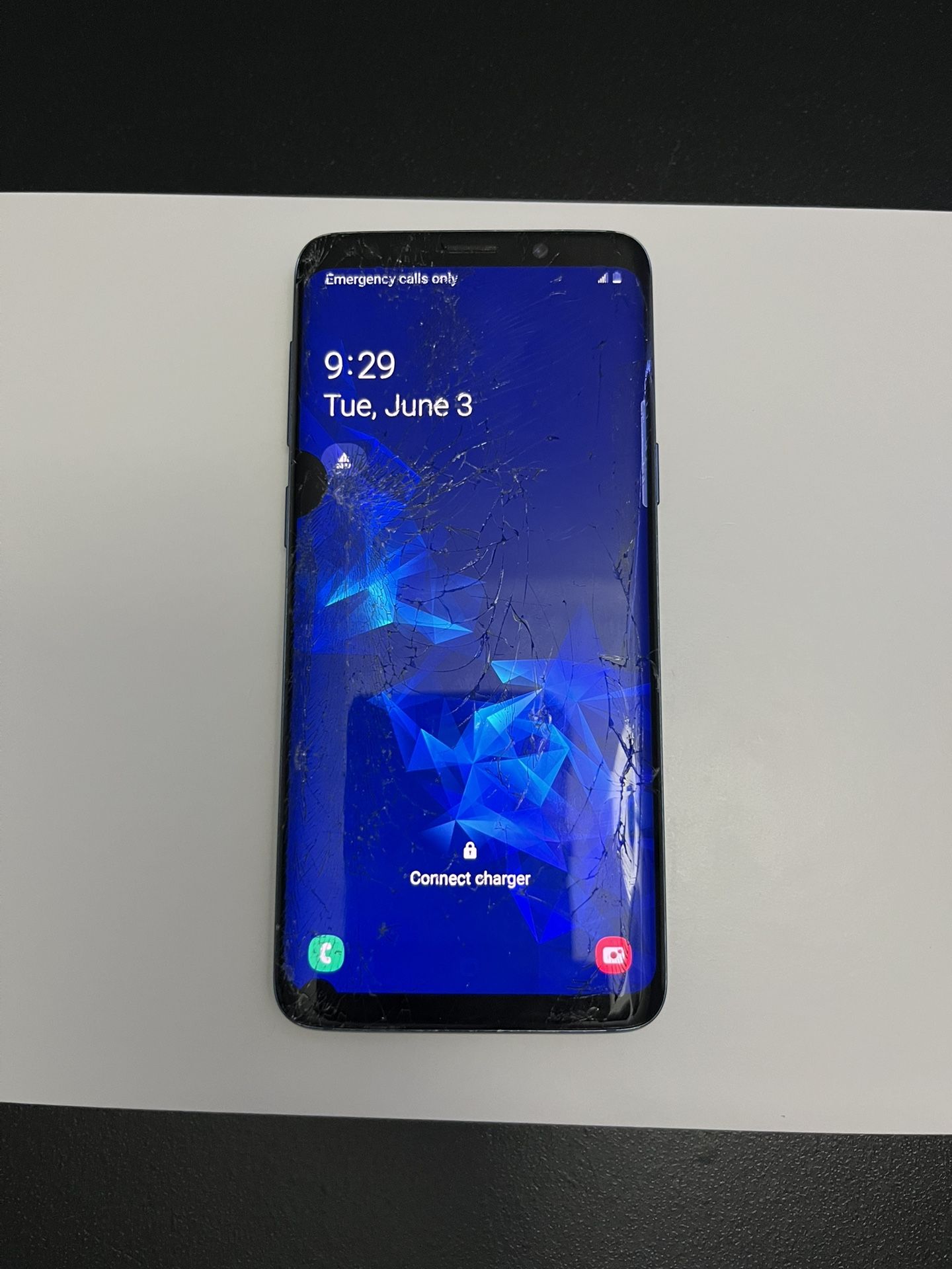 Samsung Galaxy S9 4G LTE Unlocked Fully Functional