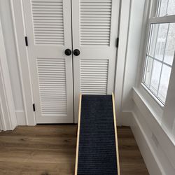 Wooden Foldable Dog Ramp $25.00 (MSRP $51.99) OBO