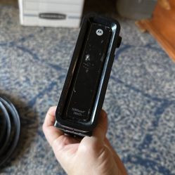SB6121 Cable Modem Cox Spectrum Xfinity
