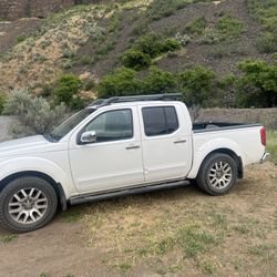 2010 Nissan Frontier LE 4x4 