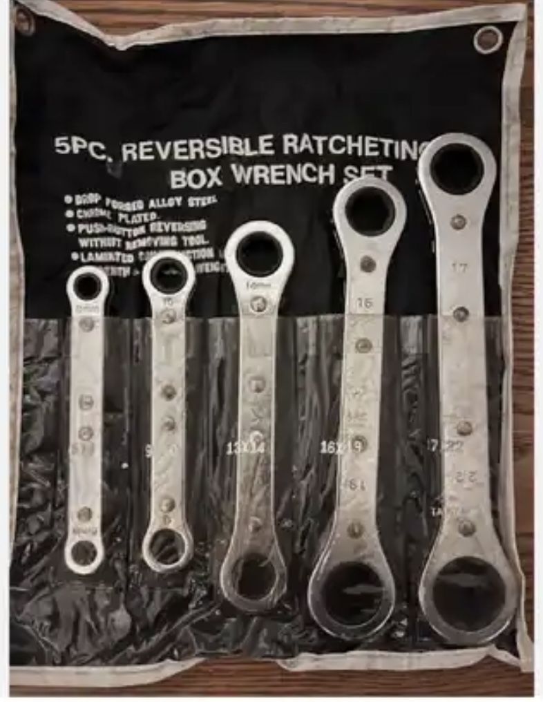 Vintage 5 Piece Reversible RatchetingBox Wrench Set.