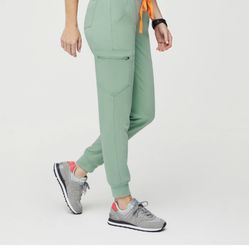 Figs Scrub Set In Limited Edition Color Jade