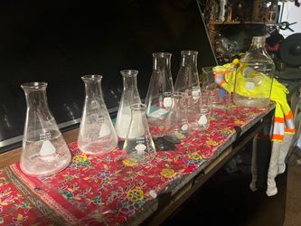 Pyrex  beekers  and flasks
