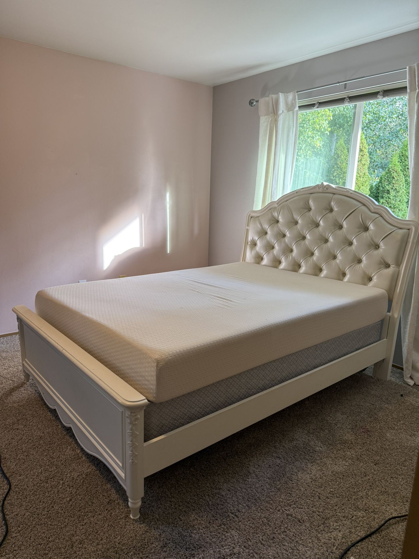 Full Size Bed