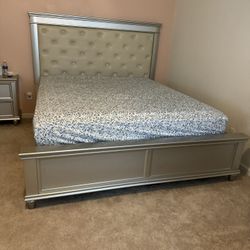 Cal King Bedroom Set 