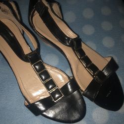 Comfort View Ladies Low Wedge Sandals Size 10M