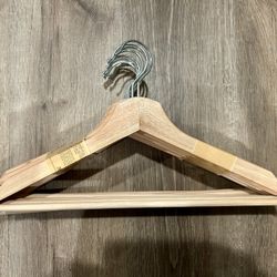 Wooden Hangers (8)