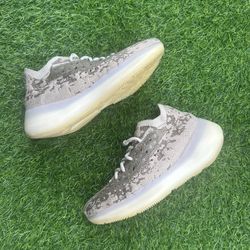 Adidas Yeezy Boost 380 Pyrite Size 6.5M Used Clean