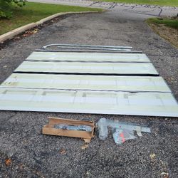 New Insulated Garage Door With New Hardware 9 X 7