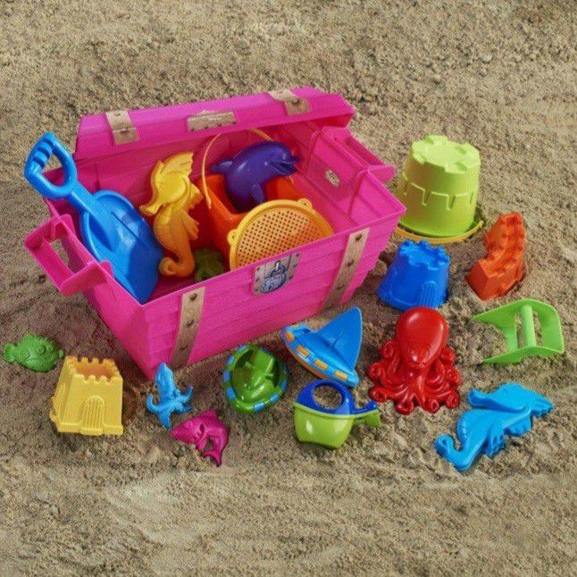 Big Treasure Chest with 18 piece sand toys pink BRANDNEW.
-Perfect storage for kids toys
-20x14 inches

Fun, bright pink
Roomy treassure chest with 18