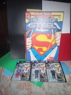 Superman DC Comics & Action Figure Set