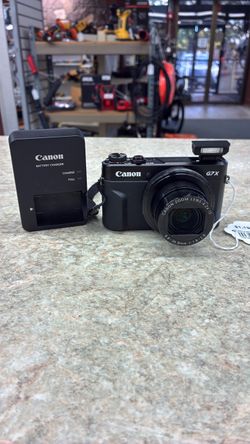 Canon PowerShot G7X Mark II 20.1MP Compact Digital Camera with 1 Battery & Charger (70516328)