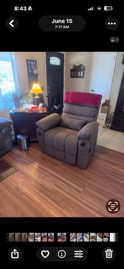 NEW Power lift recliner chair