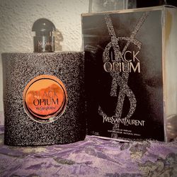 Ysl yves Saint Lauren Black Opium  3oz