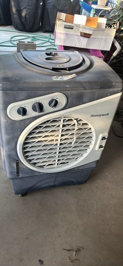 Mobile Evaporative Cooler For Large Spaces