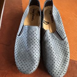 Easy Street Woman’s Flat Size 7