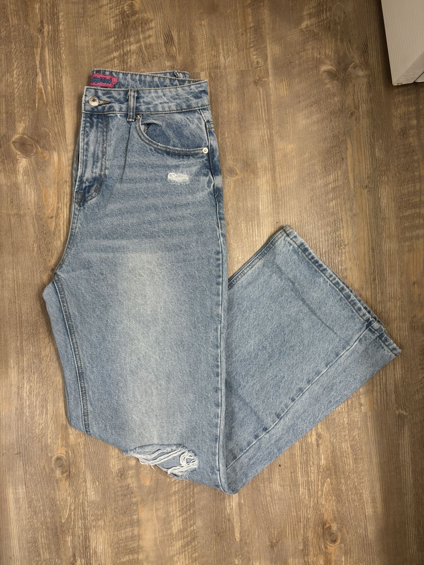 edikted baggy ripped jeans