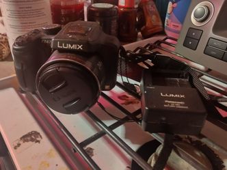 Panasonic lumix DMC-FZ200